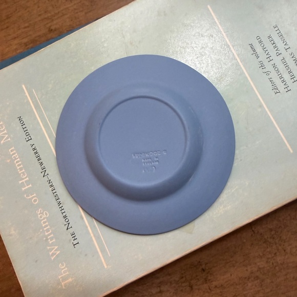 Blue Wedgwood Jasperware Trinket Dish - Picture 4 of 6